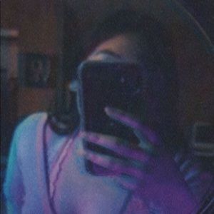 Meet your Posher, Emely